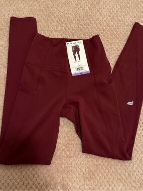 NWT Dark Red Fabletics Oasis Pureluxe high-waisted leggings with pockets size XS